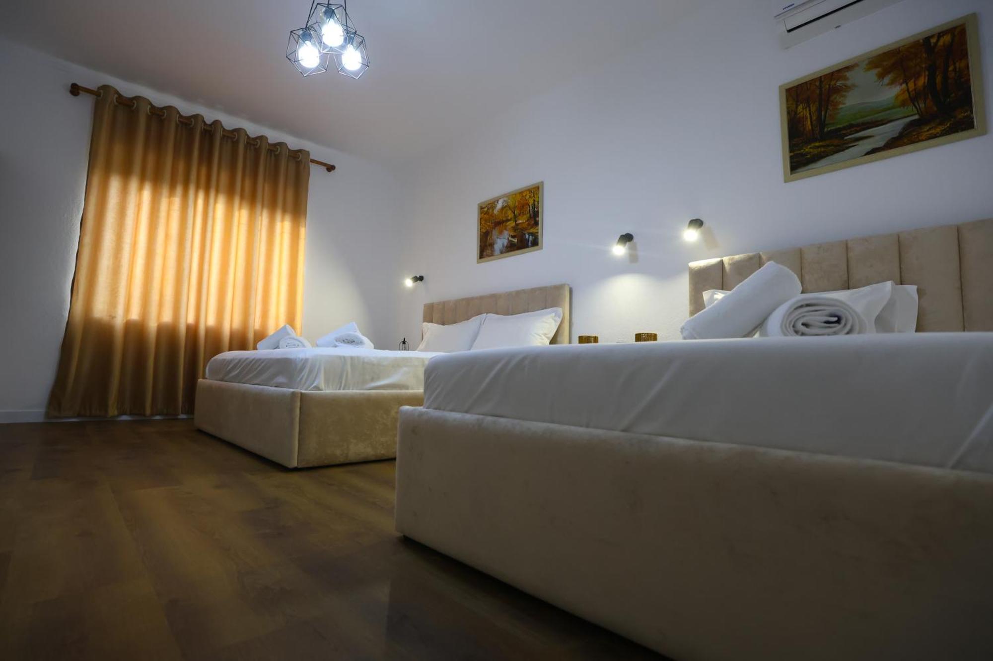 Vila Alizee Hotel Тирана Екстер'єр фото
